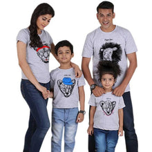 Load image into Gallery viewer, Papa Mama little Lion funny family look t shirt for mommy and me matching outfits mother daughter clothes father son summer 2019